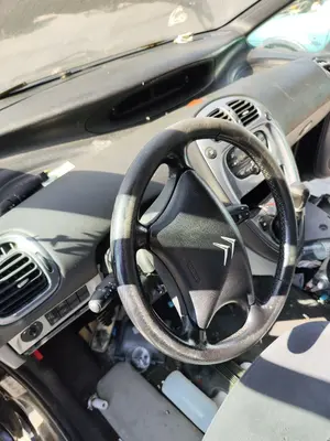 Foto de VOLANTE CITROEN XSARA PICASSO 1.6 HDi CAT (9HY / DV6TED4) (109 CV / 80 KW)