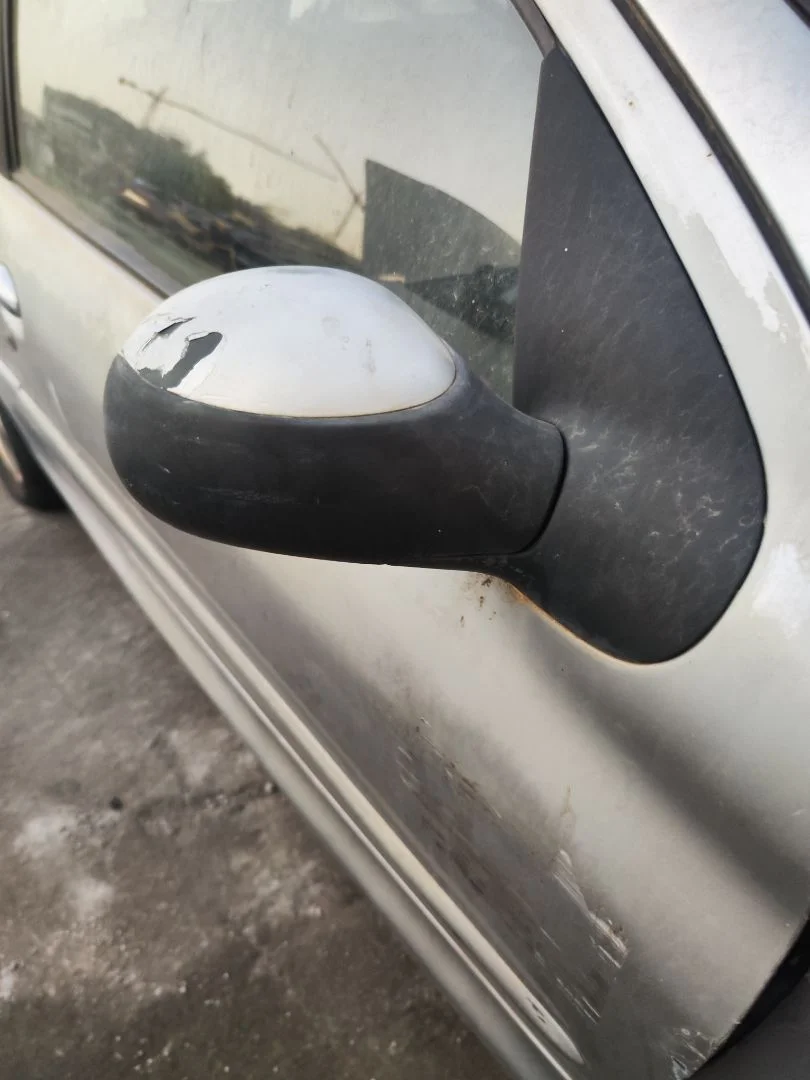 Foto de RETROVISOR DERECHO PEUGEOT 206 1.6 16V CAT (109 CV / 80 KW) referencia 8149KW