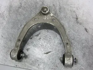 Foto de BRAZO SUSPENSION SUPERIOR DELANTERO DERECHO PORSCHE CAYENNE (TIPO 92A) referencia K195305 foto 3