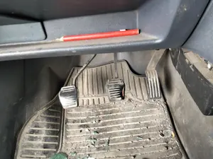 Foto de PEDAL EMBRAGUE FORD TRANSIT CONNECT (TC7) 1.8 TDCi CAT (110 CV / 81 KW)