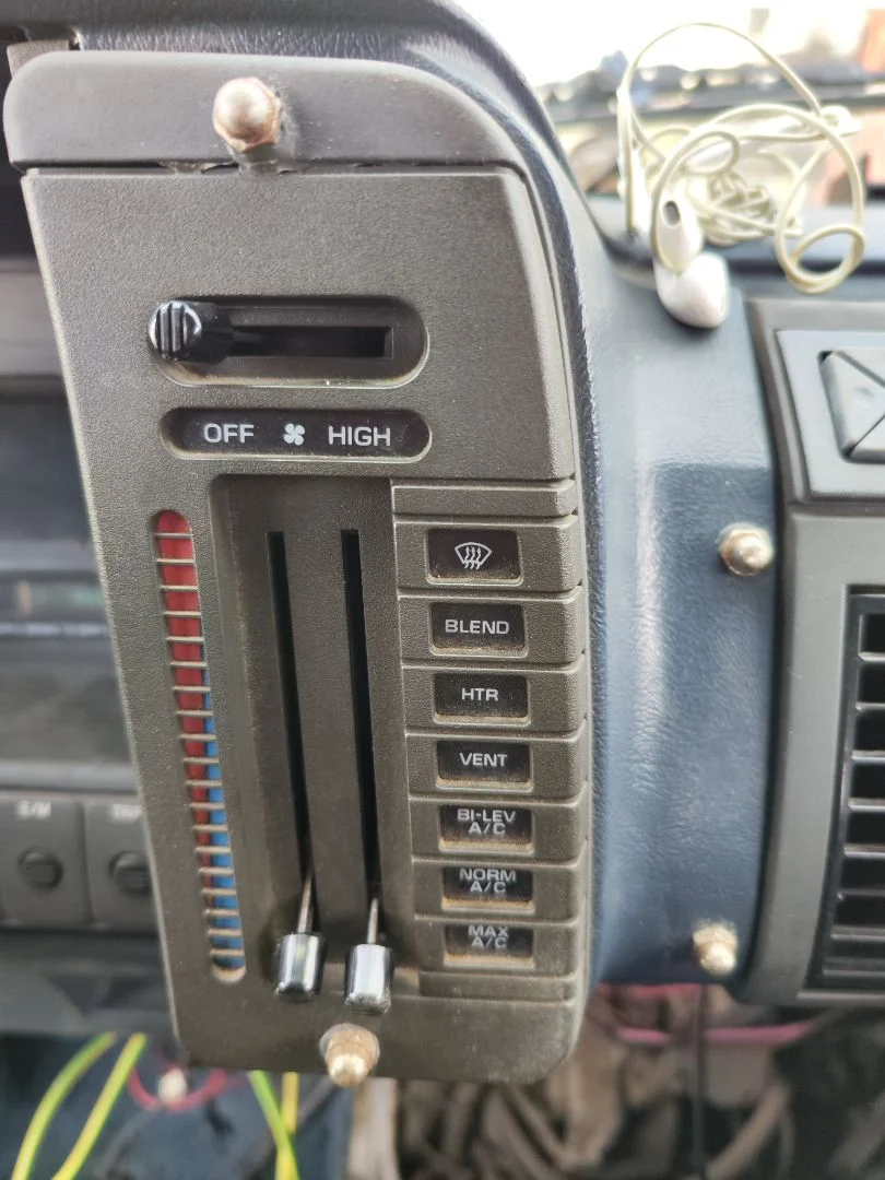 Foto de MANDO CALEFACCION / AIRE ACONDICIONADO CHEVROLET ASTRO VAN 4.3 V6 CAT (189 CV / 139 KW)