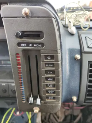 Foto de MANDO CALEFACCION / AIRE ACONDICIONADO CHEVROLET ASTRO VAN 4.3 V6 CAT (189 CV / 139 KW)