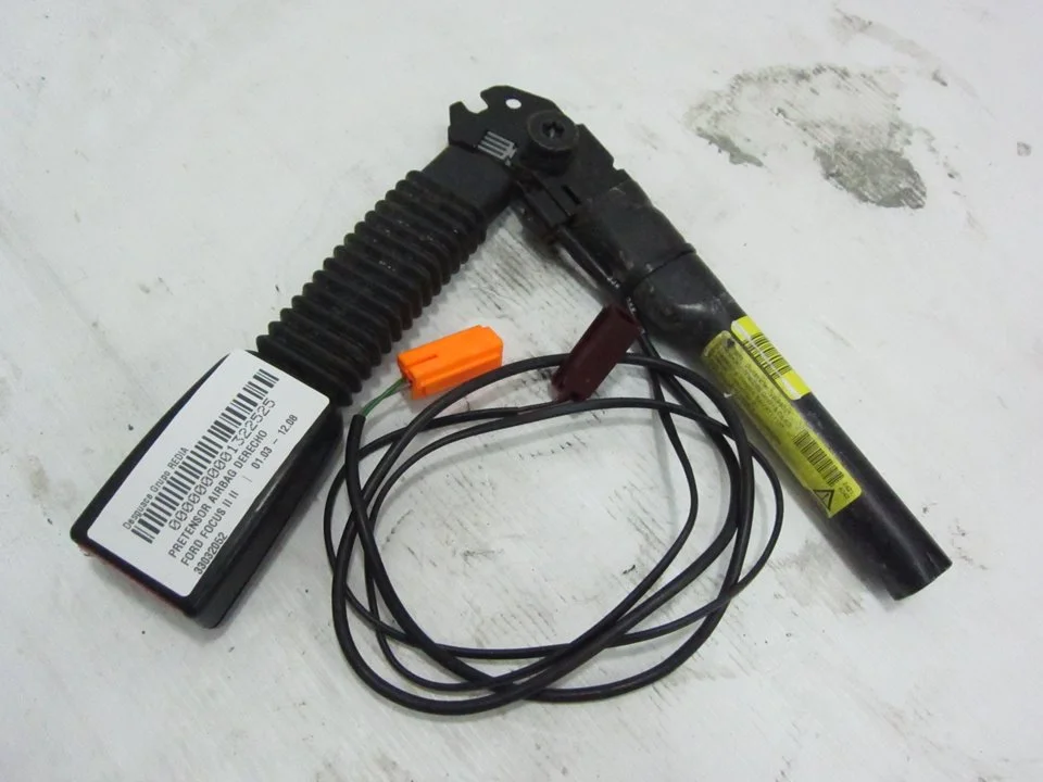 Foto de PRETENSOR AIRBAG DERECHO FORD FOCUS II (1.6 (90 CV / 66 KW) diesel) referencia 33032052