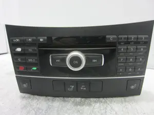 Foto de SISTEMA AUDIO / RADIO CD MERCEDES-BENZ CLASE E (BM 212) FAMILIAR referencia A2129065600