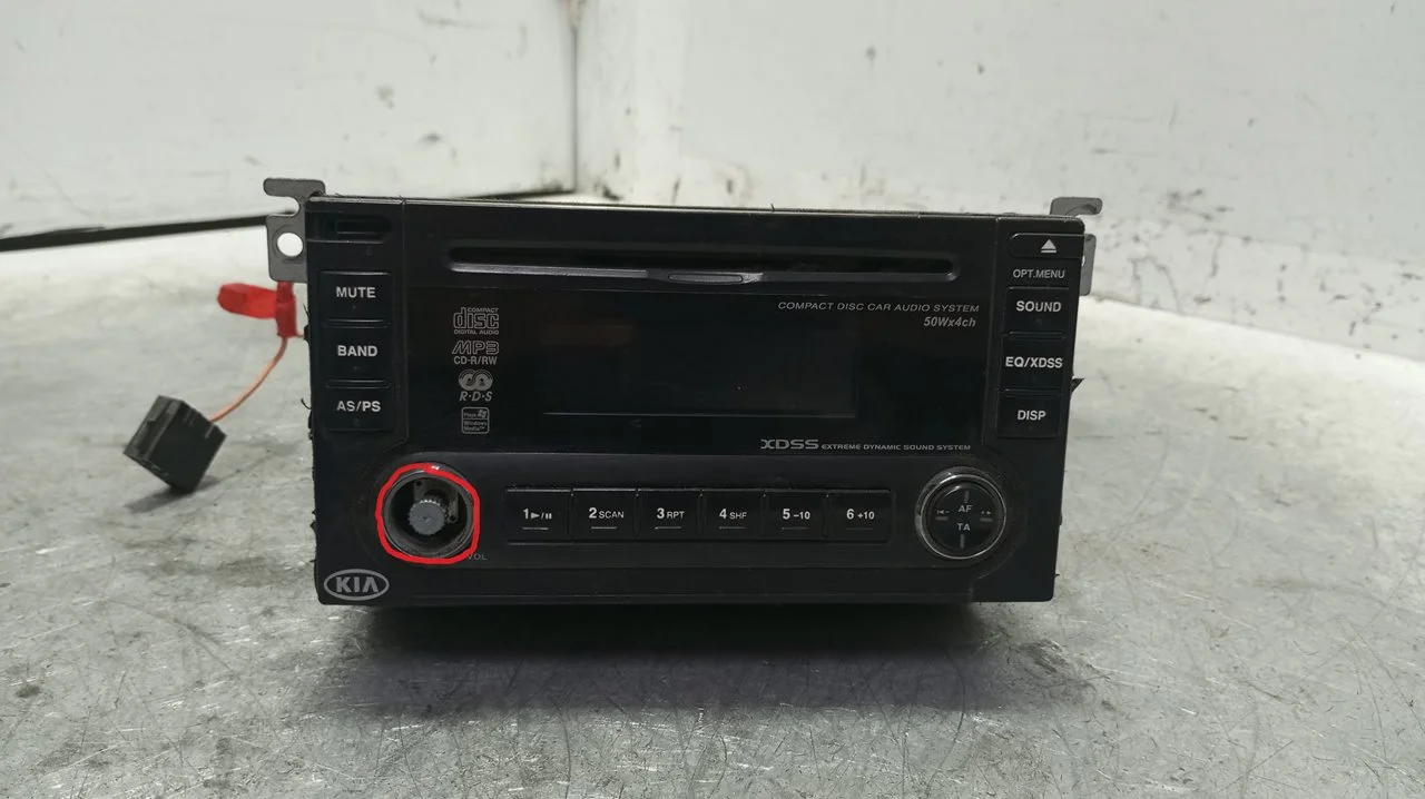 Foto de SISTEMA AUDIO / RADIO CD KIA SPORTAGE (KM) 2.0 CAT (141 CV / 104 KW) referencia LACM5520EK