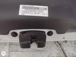 Foto de CERRADURA MALETERO / PORTON CITROEN DS3 1.6 e-HDi FAP (92 CV / 68 KW) foto 1