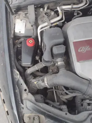 Foto de CAJA FILTRO AIRE ALFA ROMEO 159 (140) 1.9 JTD (M) 16V CAT (150 CV / 110 KW)