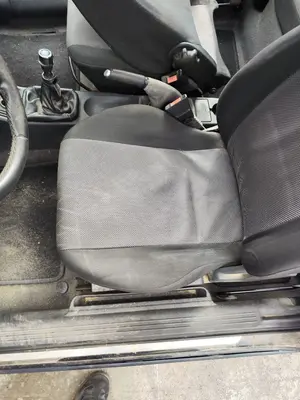 Foto de ASIENTO DELANTERO IZQUIERDO OPEL CORSA C 1.2 16V CAT (Z 12 XEP / LB4) (80 CV / 59 KW)