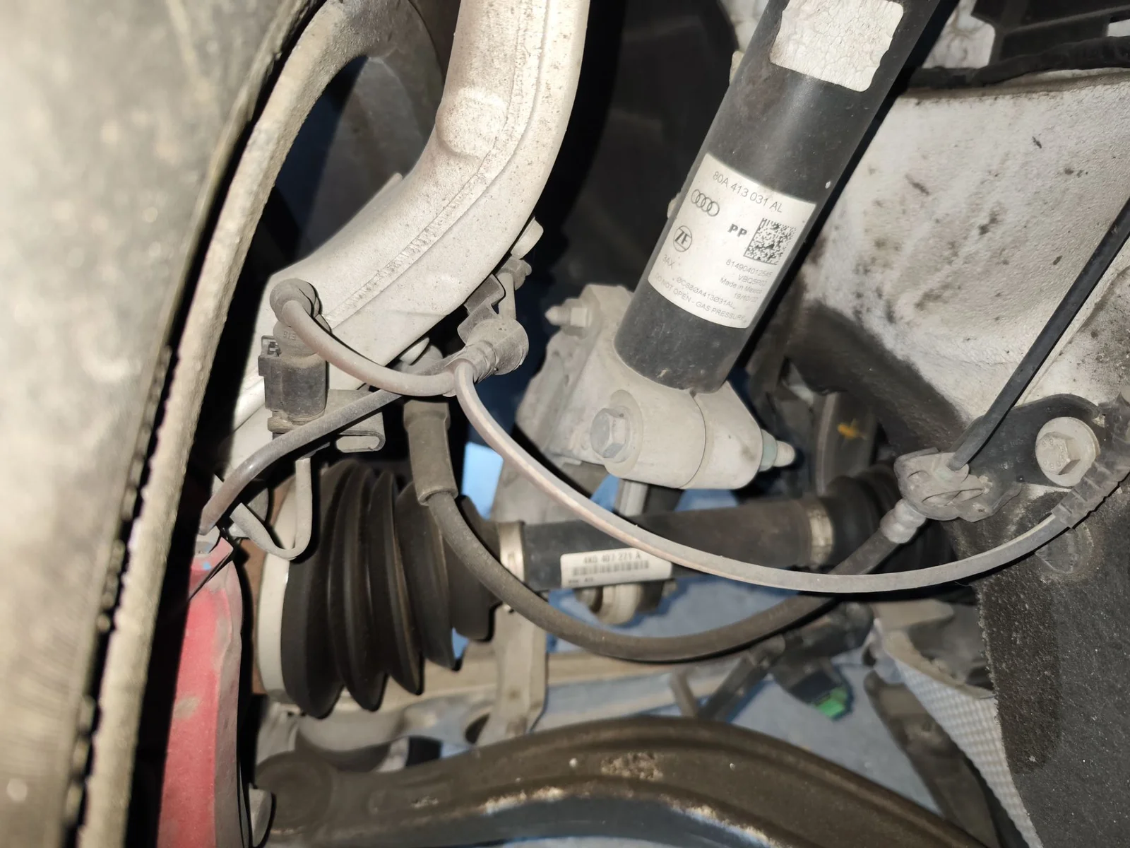 Foto de MANGUETA DELANTERA IZQUIERDA AUDI Q5 FYG Híbrido 220 kW (2.0 Ltr. - 195 kW TFSI) (299 CV / 220 KW) referencia 80A407254C