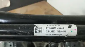 Foto de BARRA ESTABILIZADORA TRASERA TESLA MODEL 3 eléctrico 258 kW (cont. 153 kW) (350 CV / 258 KW) referencia 1044485-00-A foto 2