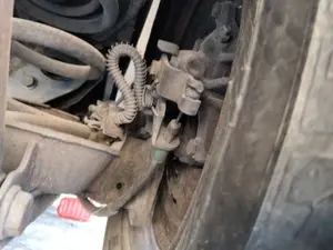 Foto de MANGUETA TRASERA DERECHA RENAULT TRAFIC II COMBI 1.9 Diesel (101 CV / 74 KW)
