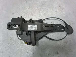 Foto de CERRADURA PUERTA TRASERA DERECHA FORD FIESTA (CBK) 1.3 CAT (69 CV / 51 KW) referencia 2S61A264A26BR foto 4