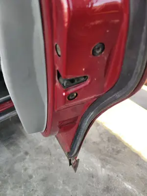 Foto de CERRADURA PUERTA TRASERA DERECHA VOLKSWAGEN PASSAT BERLINA (3B2) 1.9 TDI (116 CV / 85 KW) referencia 3B4839015AL