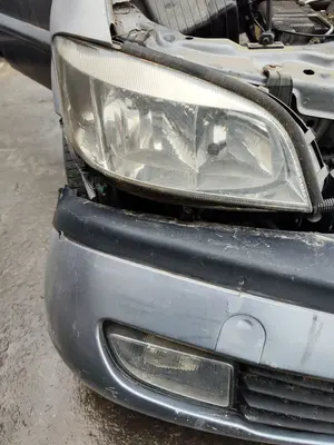 Foto de FARO DERECHO OPEL ZAFIRA A 2.0 DTI (101 CV / 74 KW)
