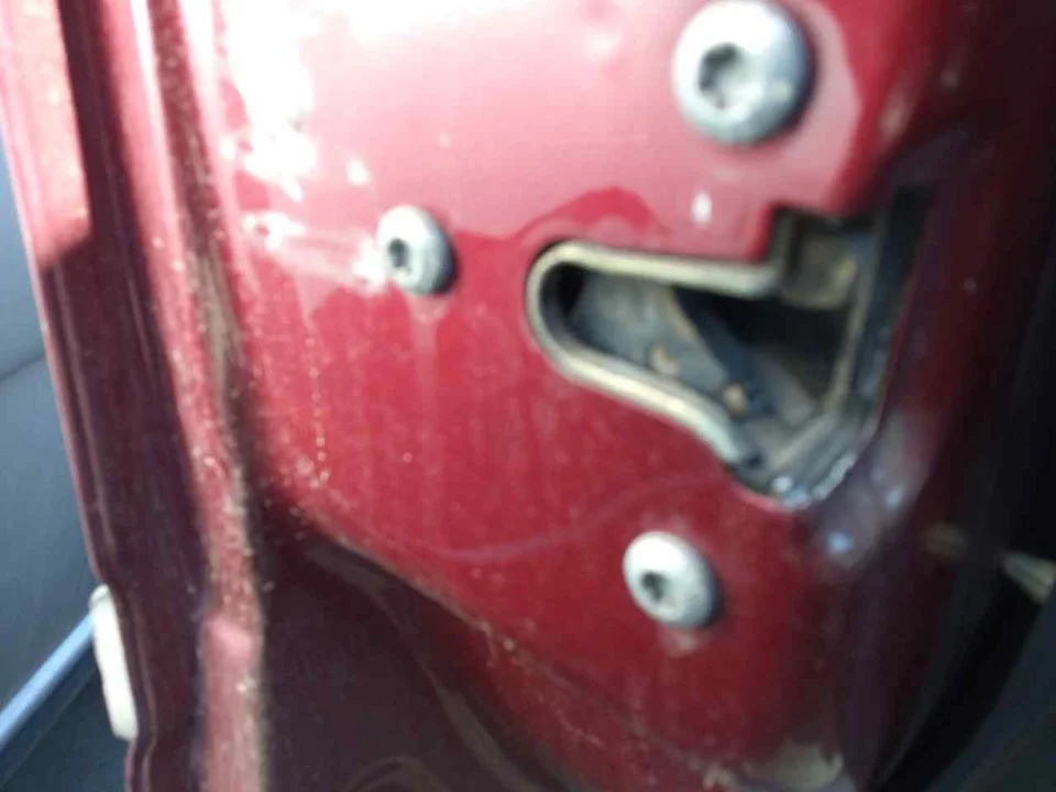 Foto de CERRADURA PUERTA DELANTERA DERECHA OPEL ASTRA G BERLINA 1.7 16V DTI CAT (Y 17 DT / LR6) (75 CV / 55 KW) referencia 90561154