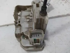 Foto de CERRADURA PUERTA TRASERA IZQUIERDA FIAT II BRAVO (198) 1.9 8V JTD CAT (120 CV / 88 KW) referencia B792 foto 3