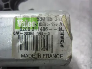 Foto de MOTOR LIMPIA TRASERO RENAULT CLIO III 1.2 (75 CV / 55 KW) referencia 8200311486 foto 2