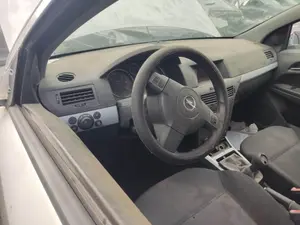 Foto de SALPICADERO OPEL ASTRA H GTC 1.3 16V CDTI CAT (Z 13 DTH / L4I) (90 CV / 66 KW) referencia 13149016