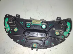 Foto de CUADRO INSTRUMENTOS OPEL CORSA C 1.7 16V DI CAT (Y 17 DTL / LK8) (65 CV / 48 KW) referencia 09166808FB foto 2