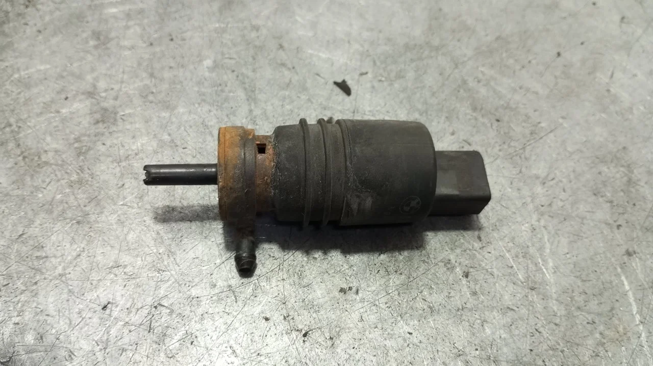 Foto de BOMBA LIMPIA BMW SERIE 3 BERLINA (E46) 2.0 16V Diesel CAT (136 CV / 100 KW) referencia 8362154