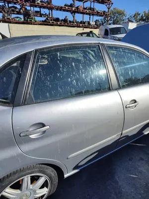 Foto de LUNA TRASERA DERECHA SEAT CORDOBA BERLINA (6L2) 1.9 TDI (131 CV / 96 KW) referencia 6L4845026A