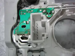 Foto de NO IDENTIFICADO SEAT LEON (5F1) 1.6 TDI (105 CV / 77 KW) referencia 5F0947105R foto 2