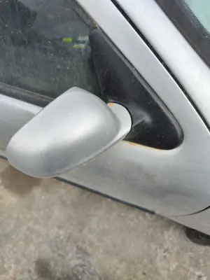 Foto de RETROVISOR DERECHO SEAT LEON (1M1) 1.6 (101 CV / 74 KW) foto 2