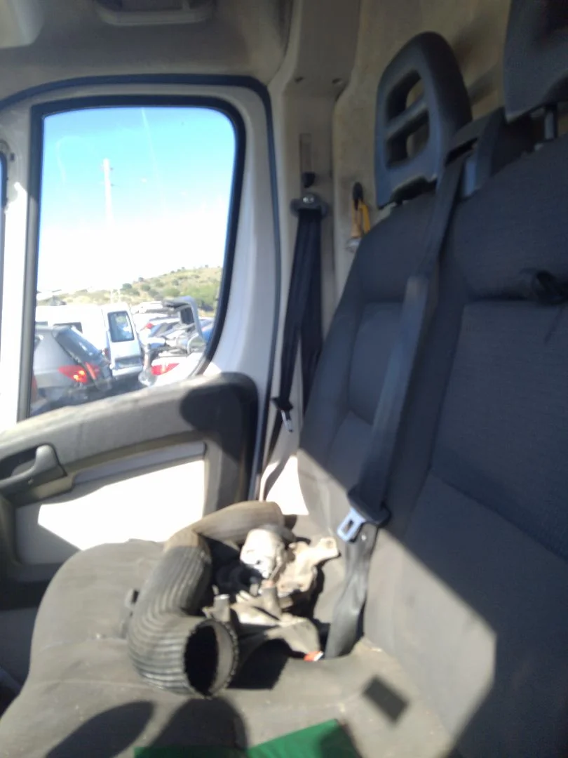Foto de CINTURON SEGURIDAD DELANTERO DERECHO FIAT DUCATO 3 MAXI FURGÓN TS 35 (295) 2.3 JTD CAT (148 CV / 109 KW) referencia 735521571