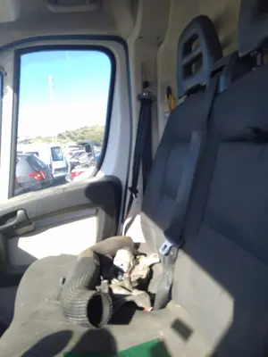 Foto de CINTURON SEGURIDAD DELANTERO DERECHO FIAT DUCATO 3 MAXI FURGÓN TS 35 (295) 2.3 JTD CAT (148 CV / 109 KW) referencia 735521571