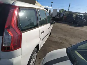 Foto de PASO RUEDA TRASERO DERECHO CITROEN GRAND C4 PICASSO 1.6 16V (120 CV / 88 KW) referencia 8530SE