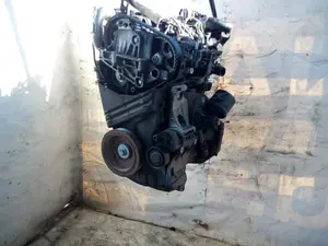 Foto de MOTOR COMPLETO RENAULT CLIO III 1.5 dCi Diesel FAP (75 CV / 55 KW) referencia K9KB770 foto 11