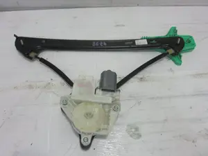 Foto de ELEVALUNAS TRASERO IZQUIERDO VOLKSWAGEN GOLF VII BERLINA (BQ1/BE2) 1.6 TDI (116 CV / 85 KW) referencia 5G4839461C