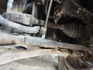 Foto de BRAZO SUSPENSION DELANTERO DERECHO KIA CEED (JD) 1.4 CAT (99 CV / 73 KW)