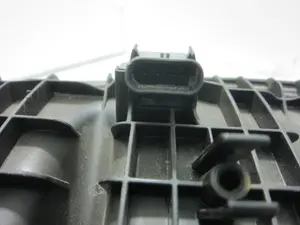 Foto de SENSOR PRESION PORSCHE MACAN (95BA) referencia 038906051 foto 3
