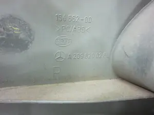 Foto de PILOTO TRASERO DERECHO MERCEDES-BENZ CLK (BM 209) CABRIO 3.2 V6 18V CAT (218 CV / 160 KW) referencia A2098200264 foto 4