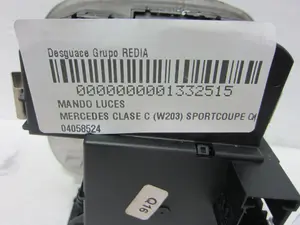Foto de MANDO LUCES MERCEDES-BENZ CLASE C (BM 203) SPORTCOUPE 1.8 CAT (143 CV / 105 KW) referencia 04058524 foto 3