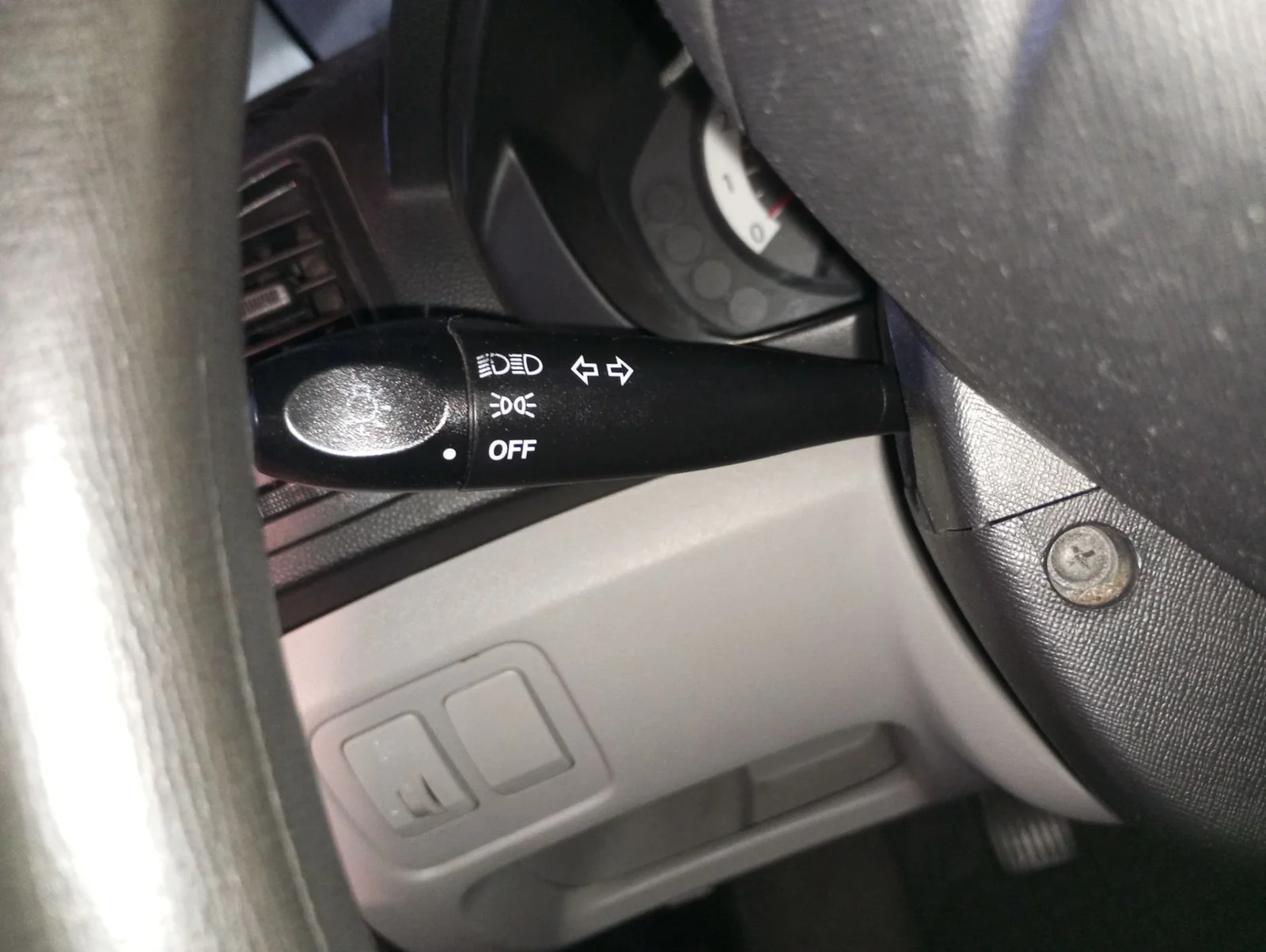 Foto de MANDO LUCES KIA PICANTO (SA) 1.1 CAT (65 CV / 48 KW) referencia 934101G000
