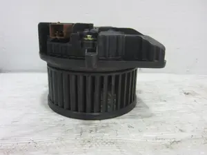 Foto de VENTILADOR CALEFACCION AUDI A4 BERLINA (8E) 2.0 TDI (140 CV / 103 KW) referencia 8E1820021E