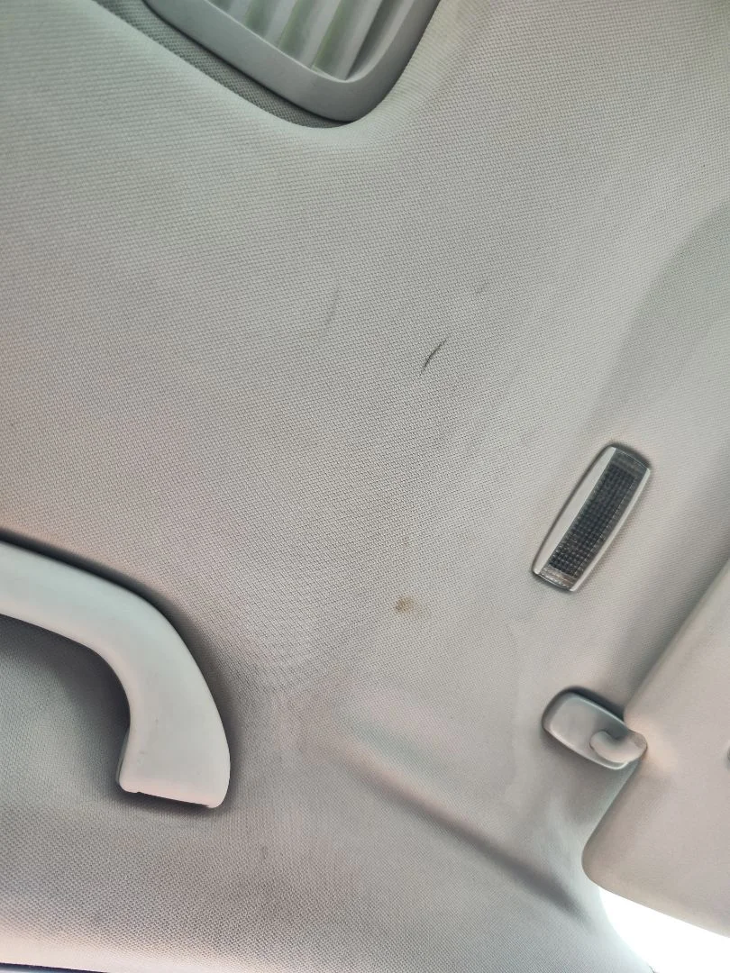 Foto de ASIDERO TECHO DELANTERO IZQUIERDO VOLKSWAGEN TOURAN (1T1) 1.9 TDI (105 CV / 77 KW)