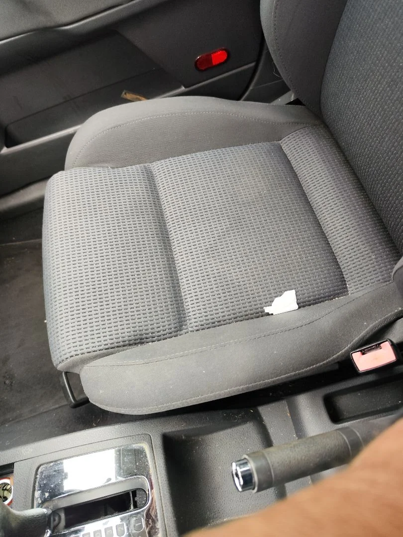 Foto de ASIENTO DELANTERO DERECHO VOLKSWAGEN POLO IV (9N1) 1.4 16V (75 CV / 55 KW)