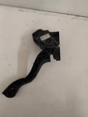 Foto de PEDAL ACELERADOR FORD TRANSIT CONNECT (TC7) 1.8 TDDI Turbodiesel CAT (90 CV / 66 KW) foto 5