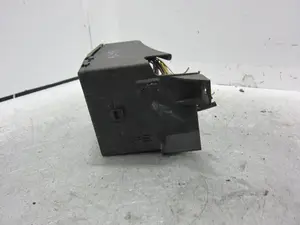 Foto de CAJA RELES / FUSIBLES PEUGEOT 306 3/5 PT. (S1)(01.1993) 1.9 Diesel (68 CV / 50 KW) referencia 9620894880 foto 2