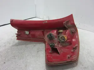 Foto de PILOTO TRASERO DERECHO CITROEN C4 BERLINA 1.6 16V HDi (90 CV / 66 KW) referencia 965586398001 foto 2