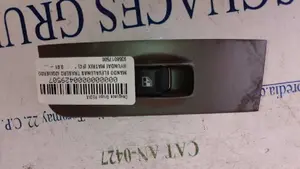 Foto de MANDO ELEVALUNAS TRASERO IZQUIERDO HYUNDAI MATRIX (FC) referencia 9358017500 foto 1