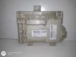 Foto de CAJA RELES / FUSIBLES SMART FORFOUR 1.1 CAT (75 CV / 55 KW) referencia A4545400024 foto 3