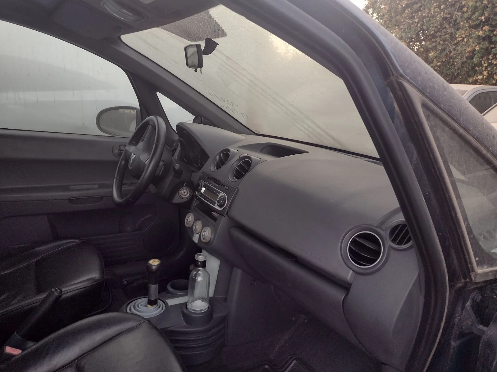 Foto de RETROVISOR INTERIOR MITSUBISHI COLT CZ3 BERL. 5 (Z30A) 1.5 DI-D CAT (95 CV / 70 KW)