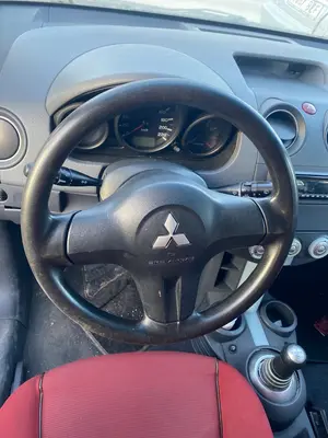 Foto de VOLANTE MITSUBISHI COLT CZ3 BERL. 5 (Z30A) 1.3 CAT (95 CV / 70 KW) referencia MR955201XA