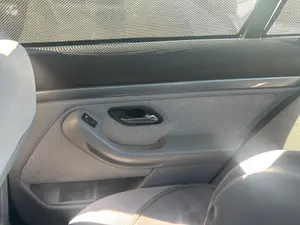 Foto de GUARNECIDO PUERTA TRASERA DERECHA BMW SERIE 5 TOURING (E39) 2.0 24V (150 CV / 110 KW)
