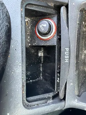 Foto de CENICERO SEAT CORDOBA BERLINA (6K2)