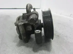 Foto de BOMBA DIRECCION FORD FIESTA BERLINA (DX) referencia 2S6C3A696 foto 5